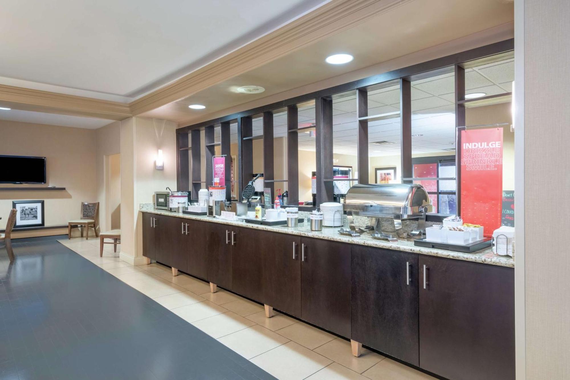 Hampton Inn Corydon Exterior foto